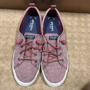 Size 10 sperry metallic shoes 
Excellent condition